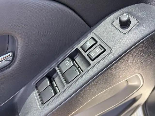 2022 Nissan Frontier Crew Cab SV 4x4