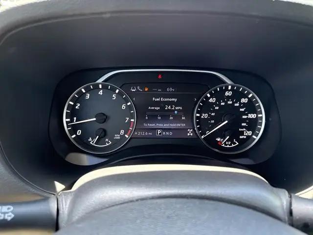 2022 Nissan Frontier Crew Cab SV 4x4