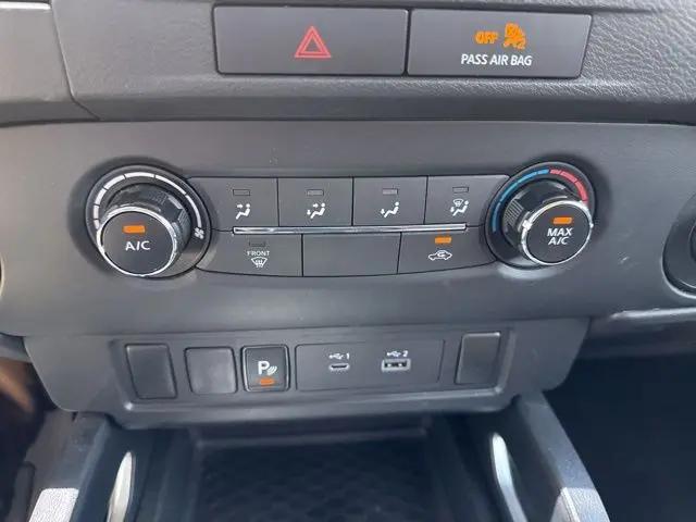 2022 Nissan Frontier Crew Cab SV 4x4