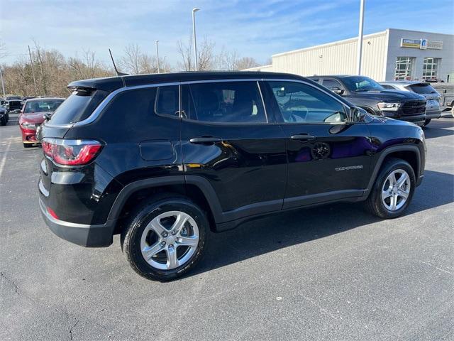 2024 Jeep Compass COMPASS SPORT 4X4