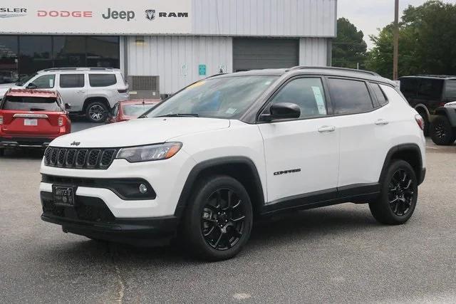 2024 Jeep Compass COMPASS LATITUDE 4X4