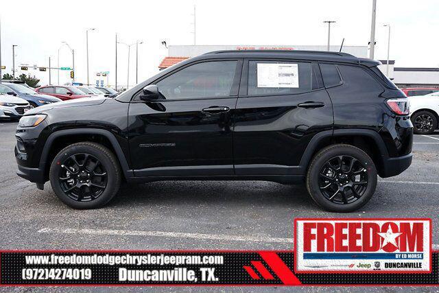 2024 Jeep Compass COMPASS LATITUDE 4X4