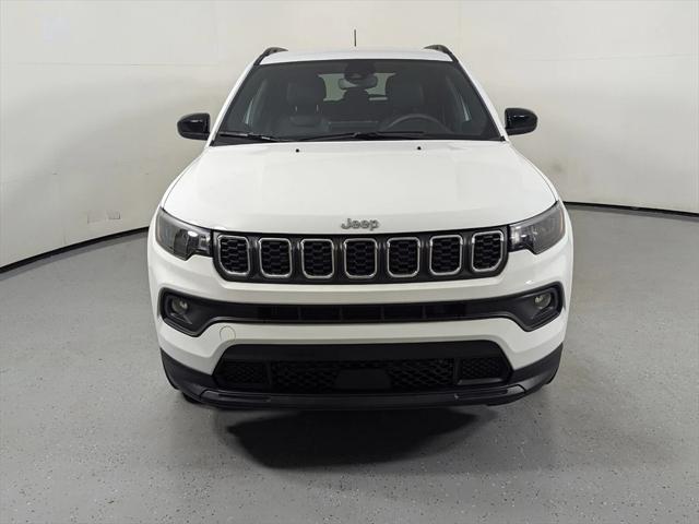 2024 Jeep Compass COMPASS LATITUDE LUX 4X4