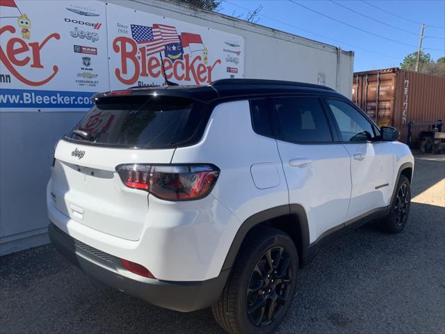 2024 Jeep Compass COMPASS LATITUDE 4X4