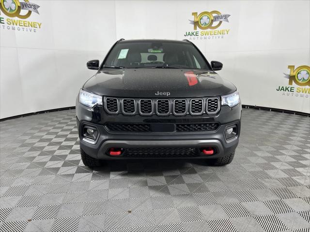 2024 Jeep Compass COMPASS TRAILHAWK 4X4