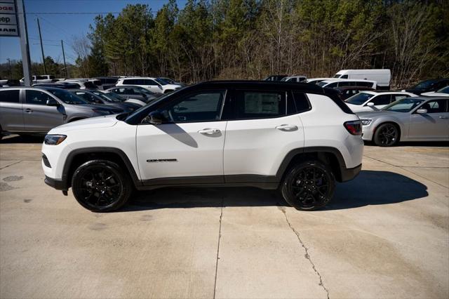 2024 Jeep Compass COMPASS LATITUDE 4X4