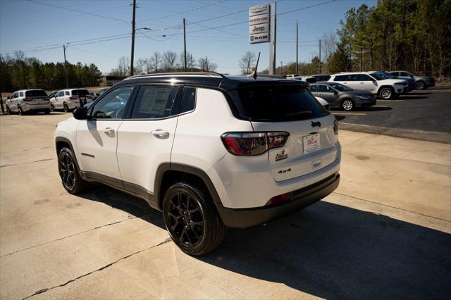 2024 Jeep Compass COMPASS LATITUDE 4X4