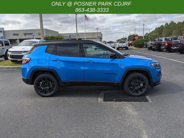 2024 Jeep Compass COMPASS LATITUDE 4X4