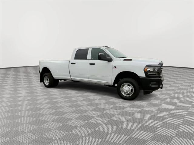 2024 RAM Ram 3500 RAM 3500 TRADESMAN CREW CAB 4X4 8 BOX