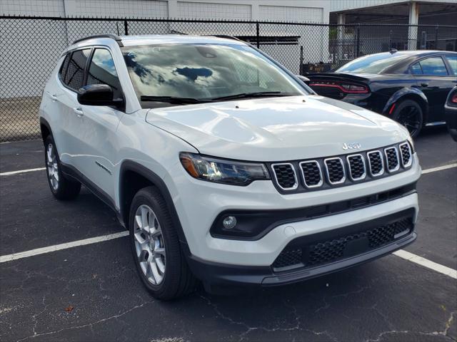 2024 Jeep Compass COMPASS LATITUDE LUX 4X4