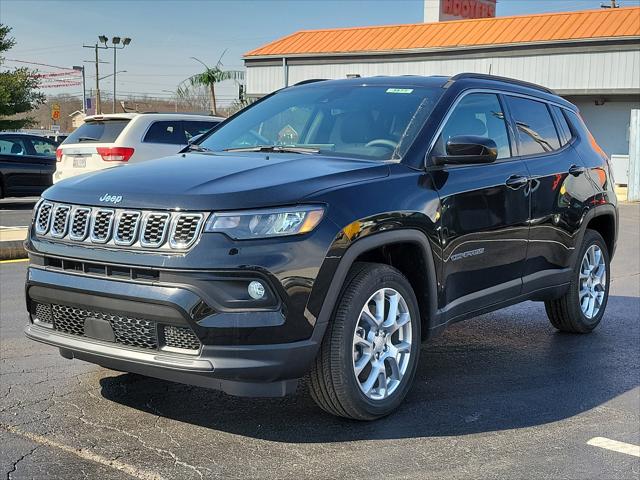 2024 Jeep Compass COMPASS LATITUDE LUX 4X4