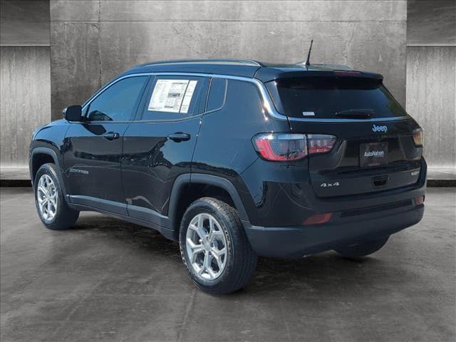 2024 Jeep Compass COMPASS LATITUDE 4X4