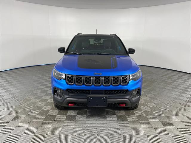 2024 Jeep Compass COMPASS TRAILHAWK 4X4