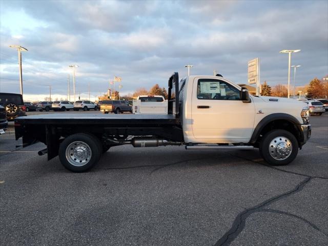 2024 RAM Ram 5500 Chassis Cab RAM 5500 TRADESMAN CHASSIS REGULAR CAB 4X4 84 CA
