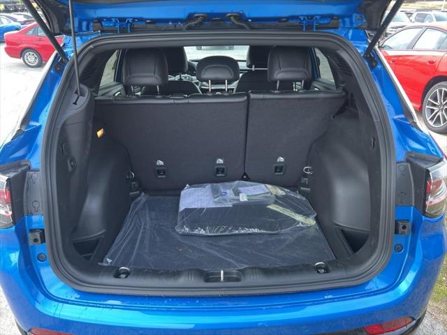 2024 Jeep Compass COMPASS LIMITED 4X4