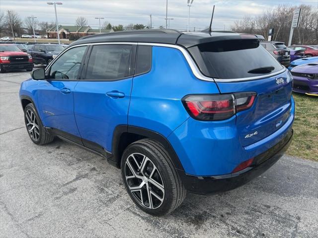 2024 Jeep Compass COMPASS LIMITED 4X4