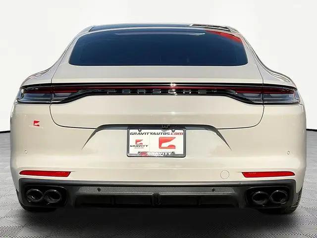 2021 Porsche Panamera Standard