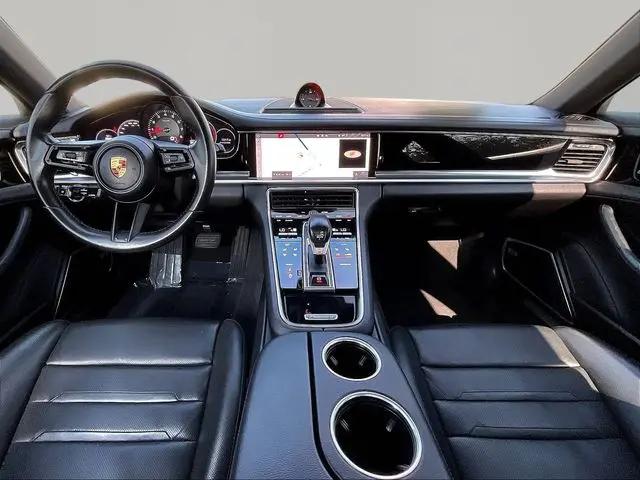 2021 Porsche Panamera Standard