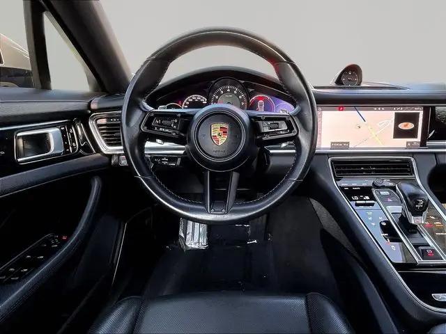 2021 Porsche Panamera Standard