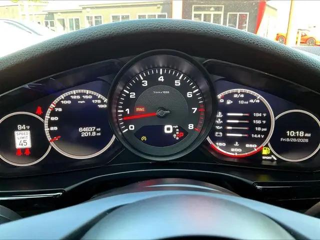 2021 Porsche Panamera Standard