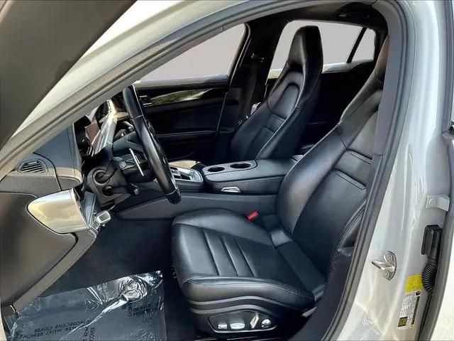 2021 Porsche Panamera Standard