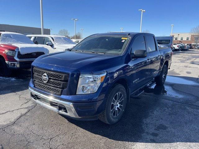 2021 Nissan Titan Crew Cab SV 4x4 for sale in Kansas City, MO
