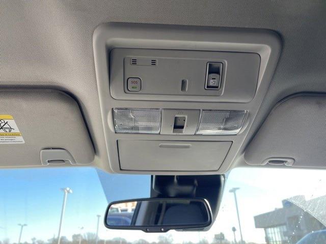 2021 Nissan Titan Crew Cab SV 4x4