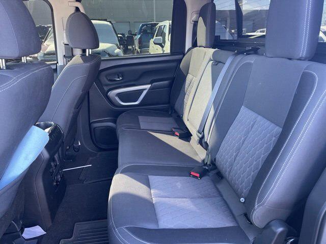 2021 Nissan Titan Crew Cab SV 4x4