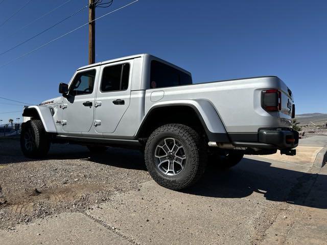 2024 Jeep Gladiator GLADIATOR MOJAVE X 4X4