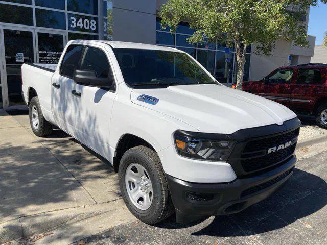 2024 RAM Ram 1500 RAM 1500 TRADESMAN QUAD CAB 4X4 64 BOX