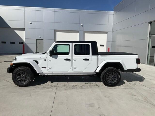 2024 Jeep Gladiator GLADIATOR SPORT S 4X4