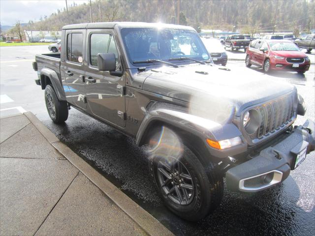 2024 Jeep Gladiator GLADIATOR SPORT S 4X4