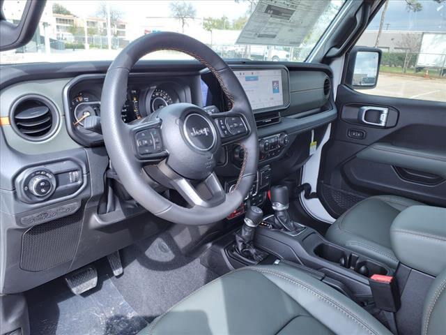 2024 Jeep Gladiator GLADIATOR MOJAVE X 4X4