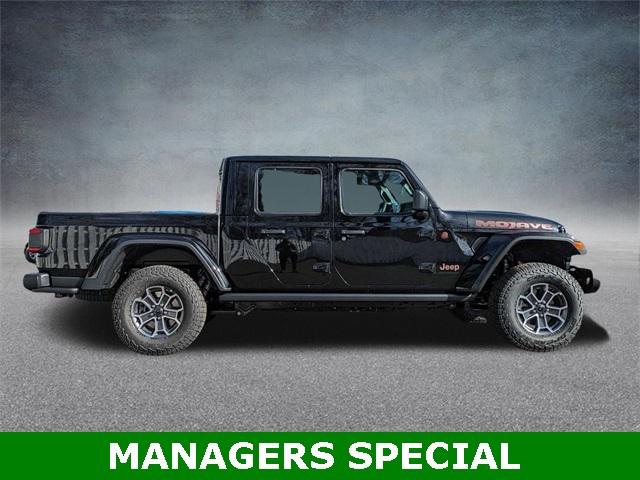 2024 Jeep Gladiator GLADIATOR MOJAVE X 4X4