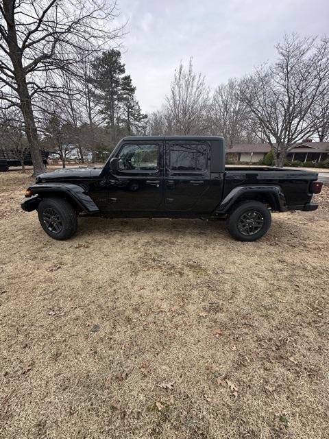 2024 Jeep Gladiator GLADIATOR SPORT S 4X4