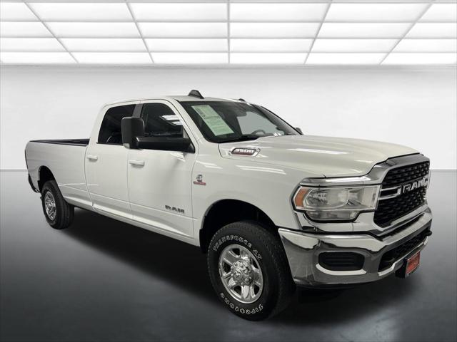 2022 RAM 3500 Big Horn Crew Cab 4x4 8 Box