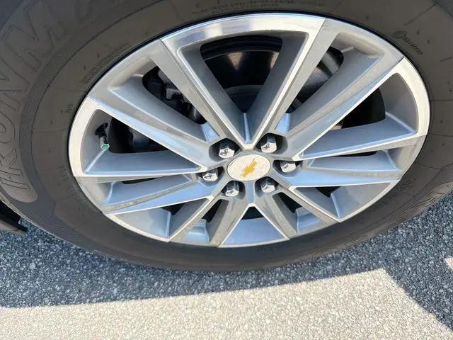 2022 Chevrolet Traverse FWD LT Cloth