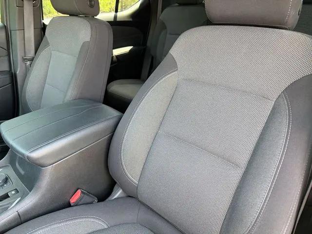 2022 Chevrolet Traverse FWD LT Cloth
