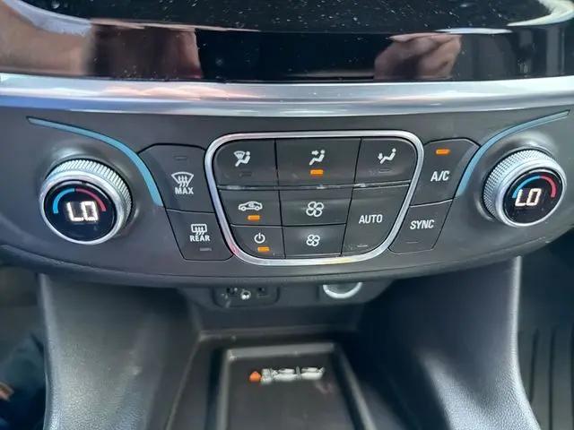 2022 Chevrolet Traverse FWD LT Cloth