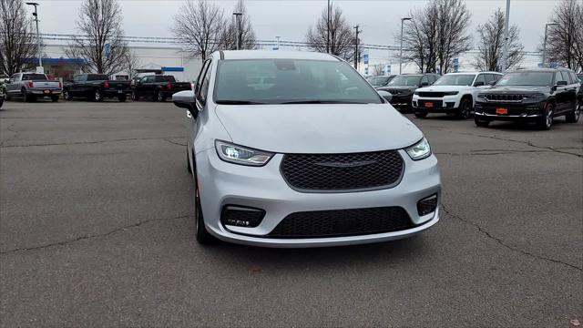 2023 Chrysler Pacifica Hybrid PACIFICA PLUG-IN HYBRID TOURING L