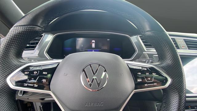 2022 Volkswagen Tiguan 2.0T SE R-Line Black
