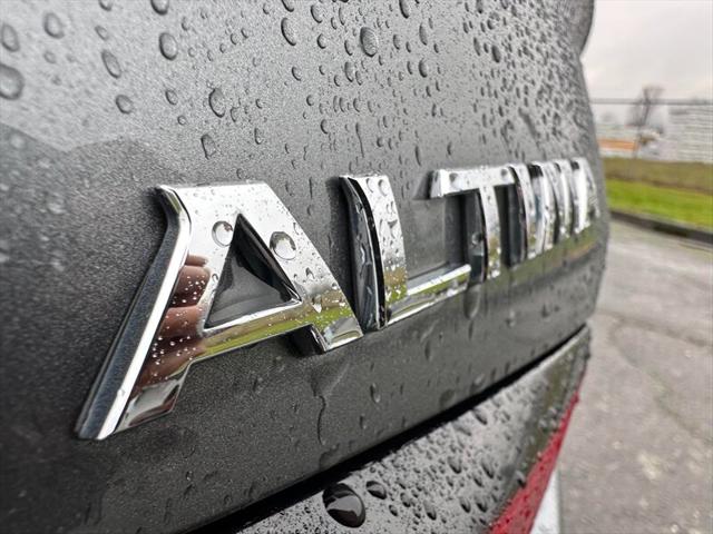 2020 Nissan Altima SL FWD