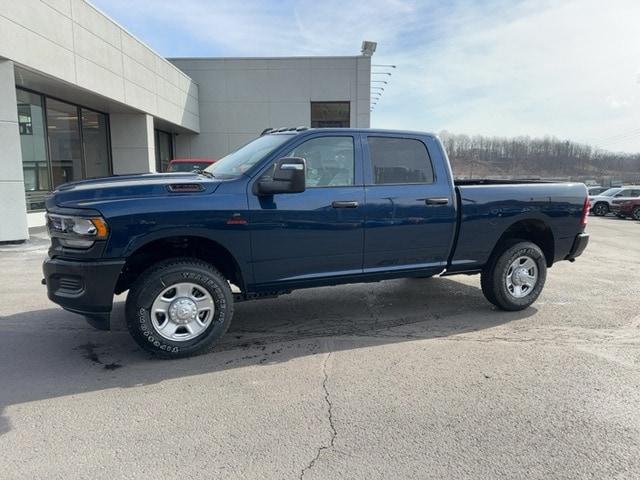 2024 RAM Ram 3500 RAM 3500 TRADESMAN CREW CAB 4X4 64 BOX