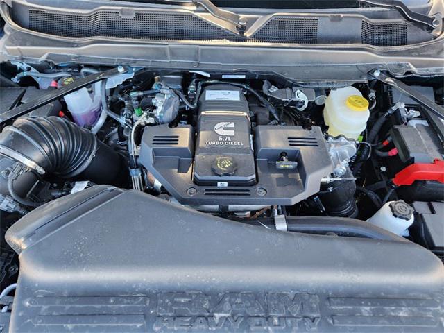 2024 Ram 2500 Laramie Crew Cab 4x4 64 Box