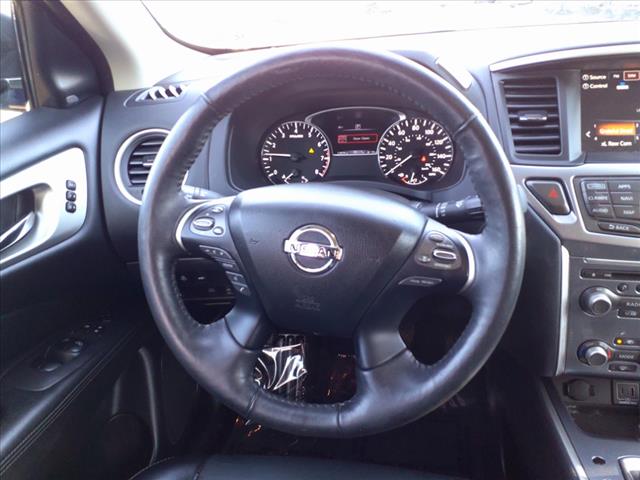 2020 Nissan Pathfinder SL 2WD