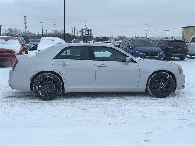 2023 Chrysler Chrysler 300 300S V6