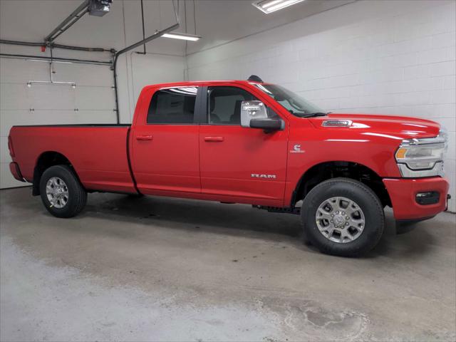 2024 RAM Ram 3500 RAM 3500 LARAMIE CREW CAB 4X4 8 BOX