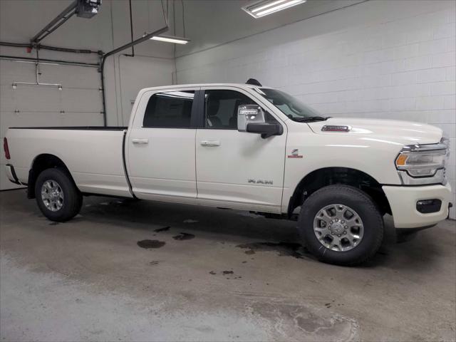 2024 RAM Ram 3500 RAM 3500 LARAMIE CREW CAB 4X4 8 BOX