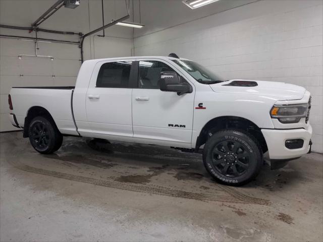 2024 RAM Ram 3500 RAM 3500 LARAMIE MEGA CAB 4X4 64 BOX