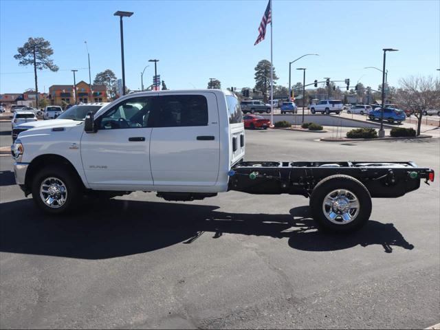 2024 RAM Ram 3500 Chassis Cab RAM 3500 SLT CREW CAB CHASSIS 4X4 60 CA